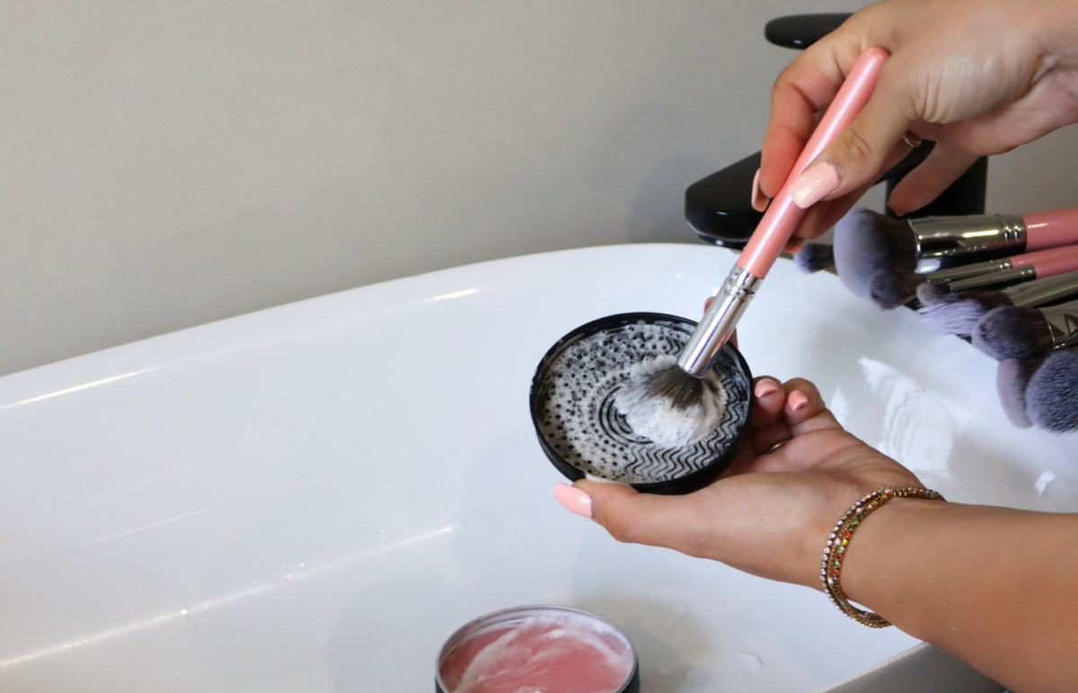 LATHER & LIFT